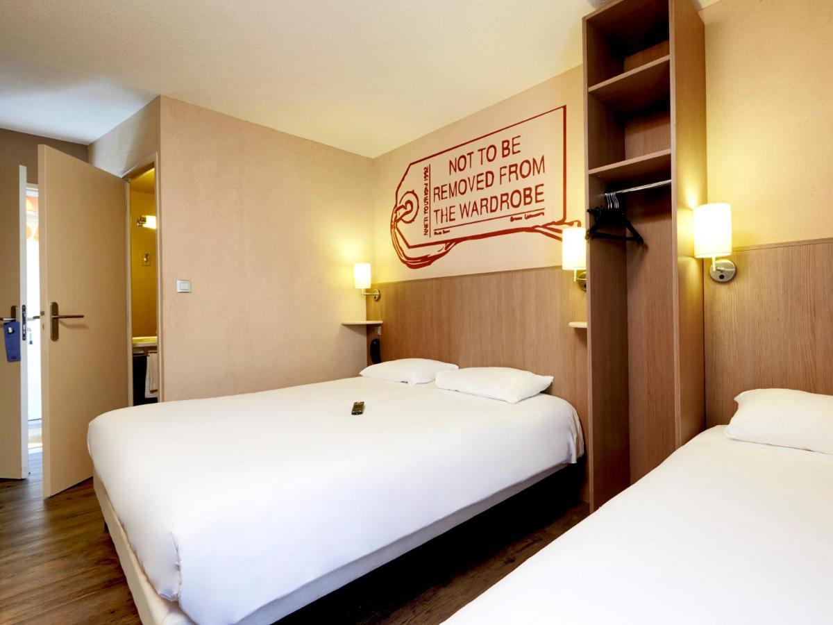 Brit Hotel Essentiel Cholet Esterno foto