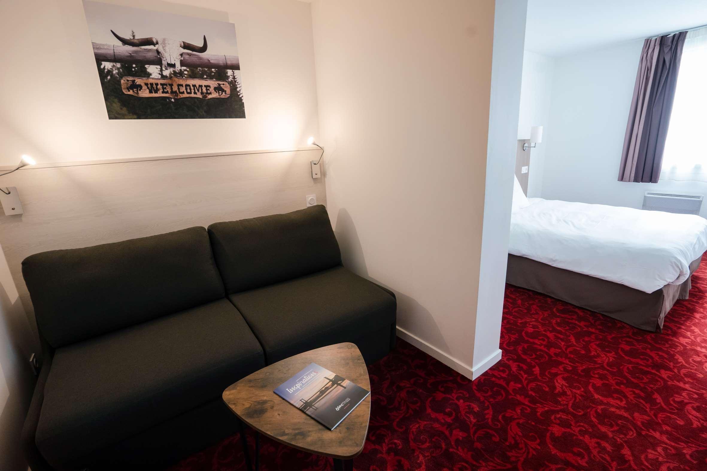 Brit Hotel Essentiel Cholet Esterno foto