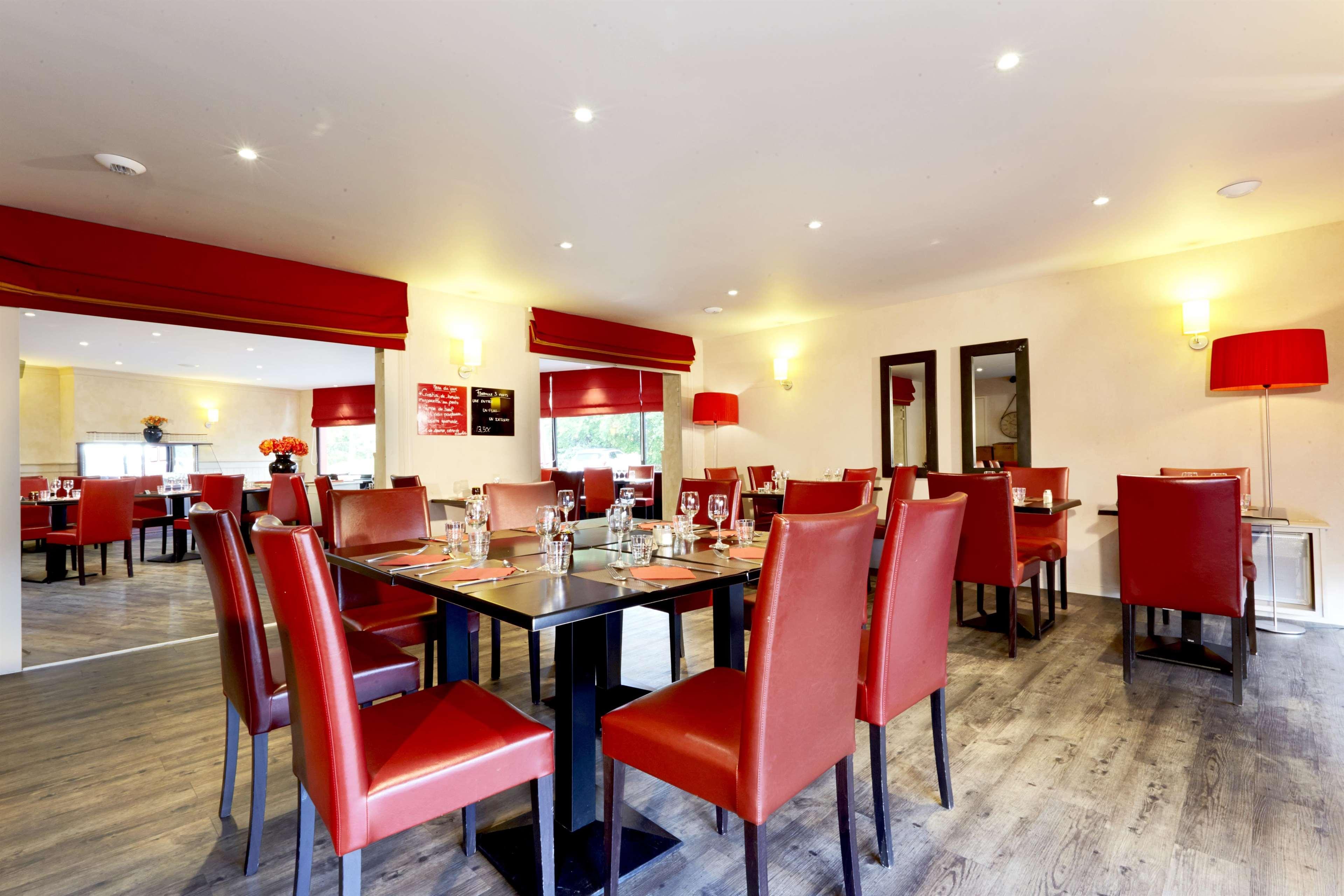 Brit Hotel Essentiel Cholet Esterno foto