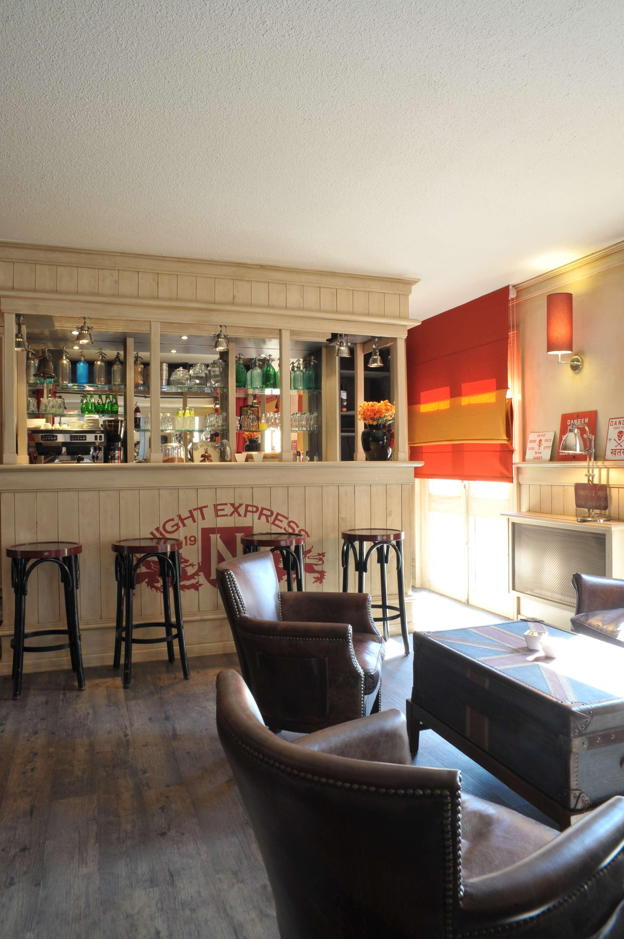 Brit Hotel Essentiel Cholet Esterno foto