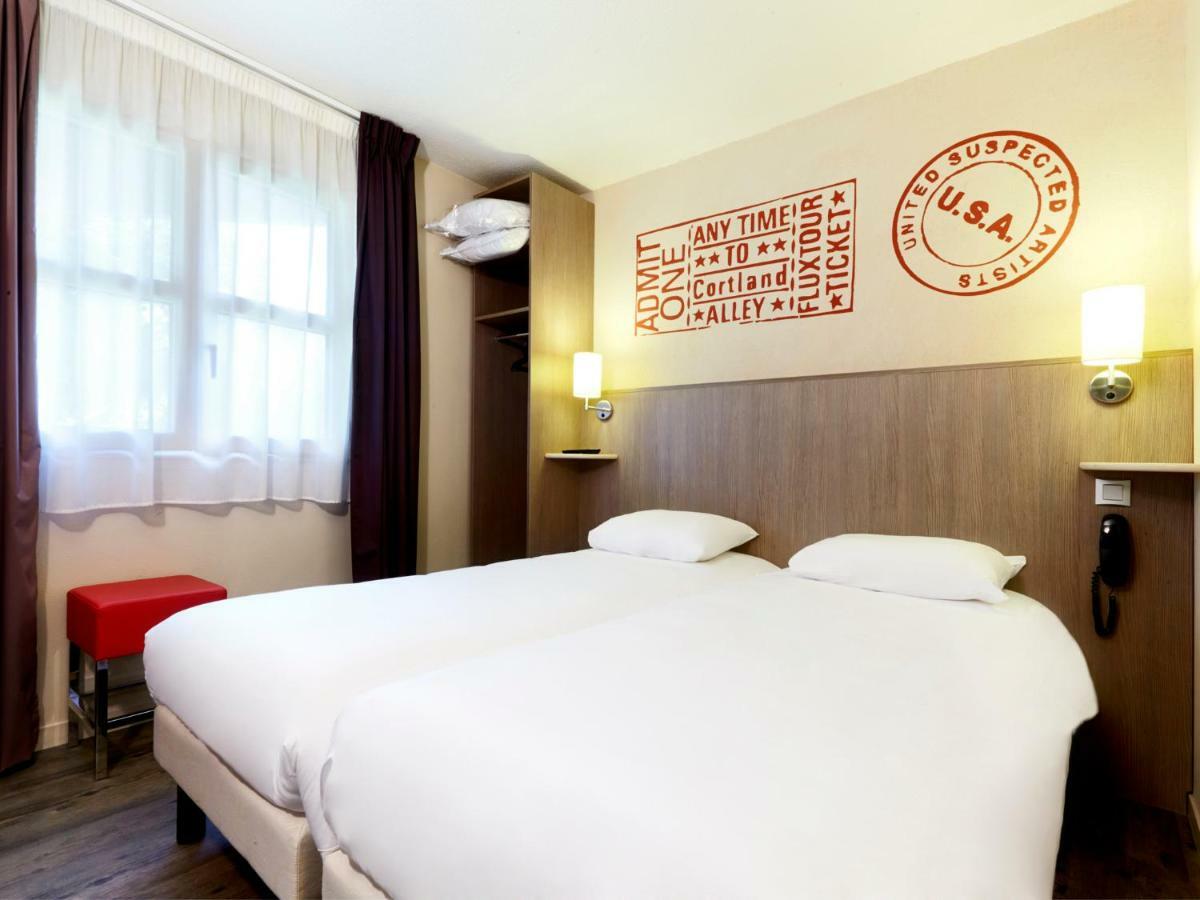 Brit Hotel Essentiel Cholet Esterno foto